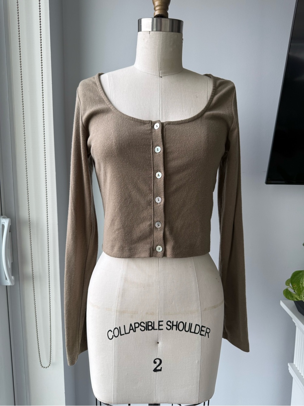 OAK + FORT Button-Front Cropped Cardigan